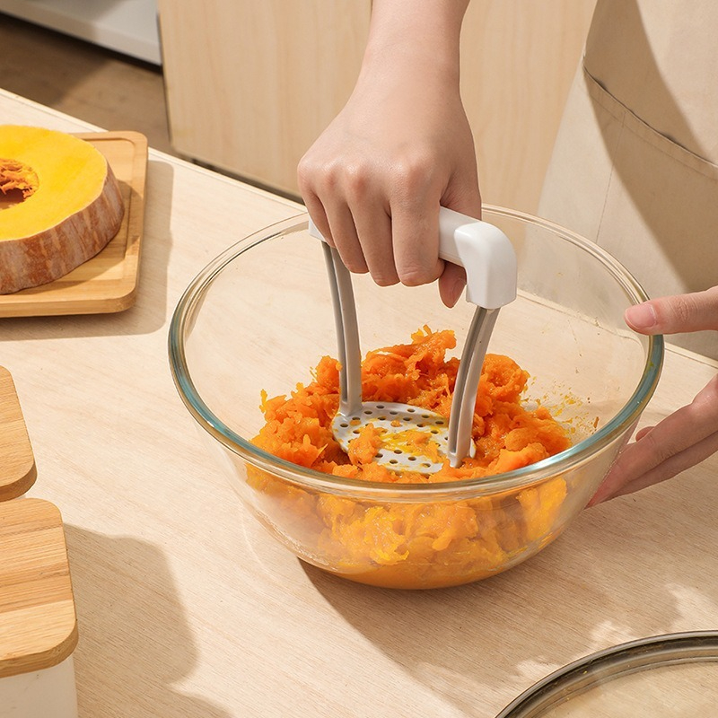 Presse manuelle à purée de pom - Baby Food Masher avis et prix