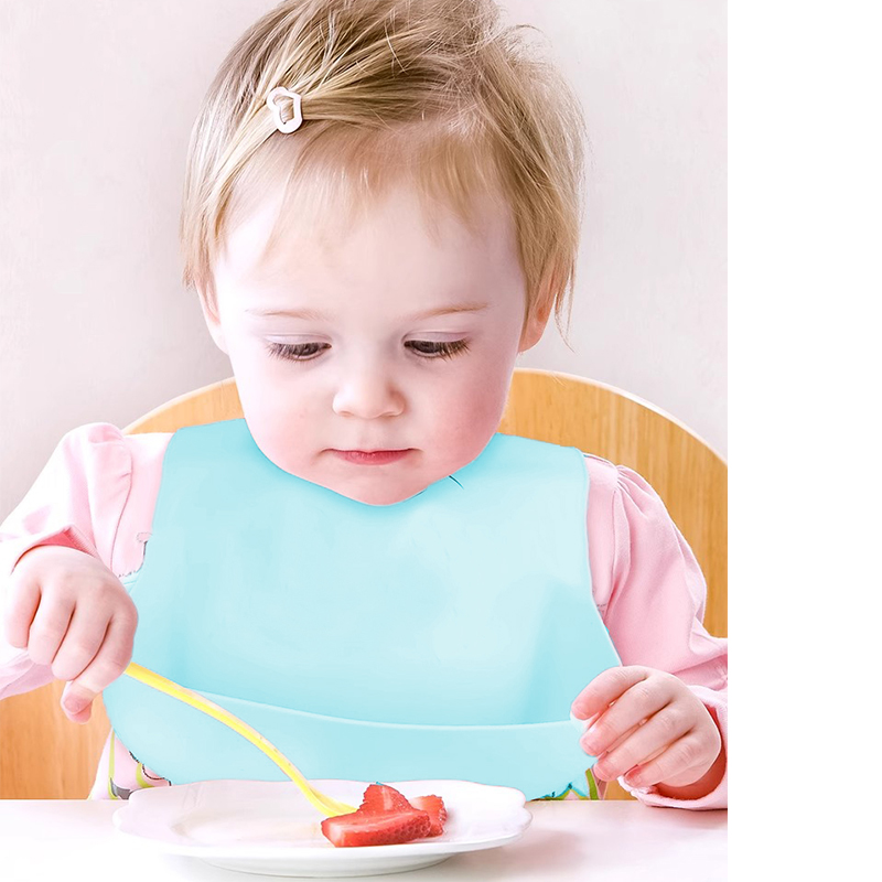 Bavoirs en Silicone de qualité - Baby Food Tracker avis et prix